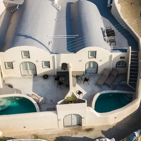 Cupola Oda ve Kahvaltı 4*